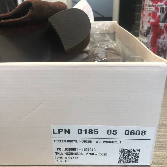 JustFab size 9 brown boots NWOT - Picture 3 of 3